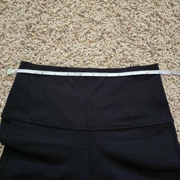 Alo 7/8 High-Waist Moto Legging Black High-Waisted Leggings - XS - Picture 12 of 16